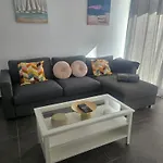 Casa Laura Relax With Shared Pool شقة *